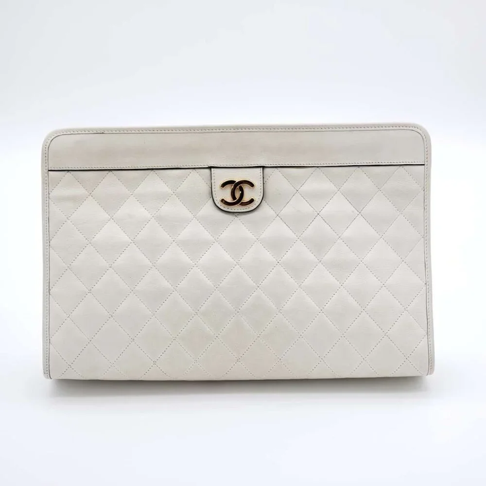 100% Authentic CHANEL Classic Leather Clutch Bag 500-101424 - Picture 1 of 16